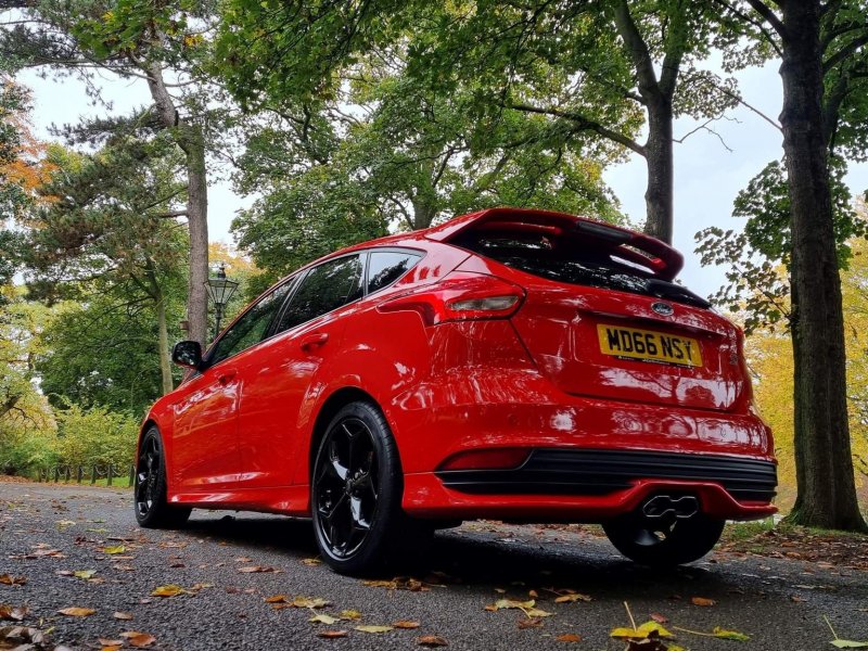 FORD FOCUS