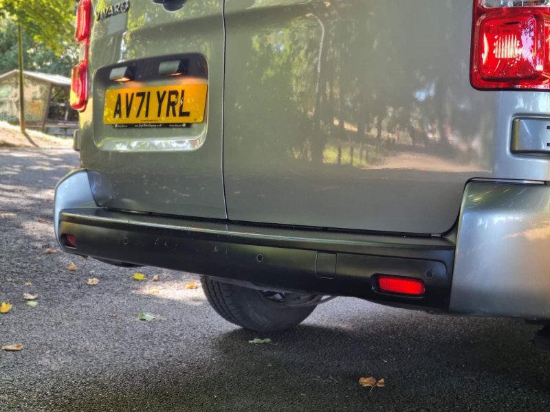 VAUXHALL VIVARO
