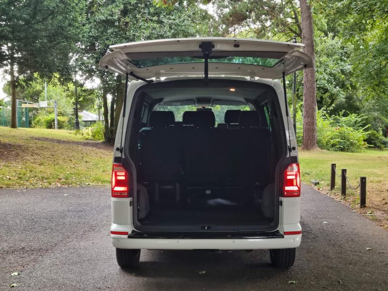 VOLKSWAGEN TRANSPORTER