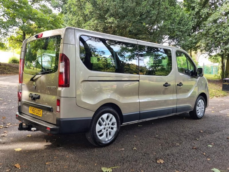 RENAULT TRAFIC