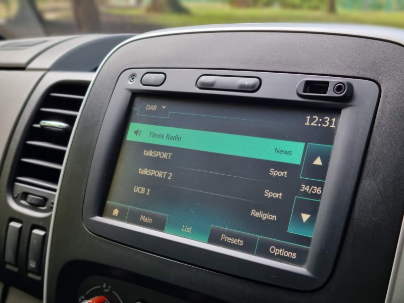 RENAULT TRAFIC
