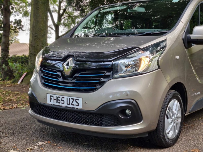 RENAULT TRAFIC
