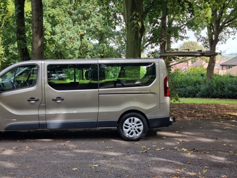 RENAULT TRAFIC