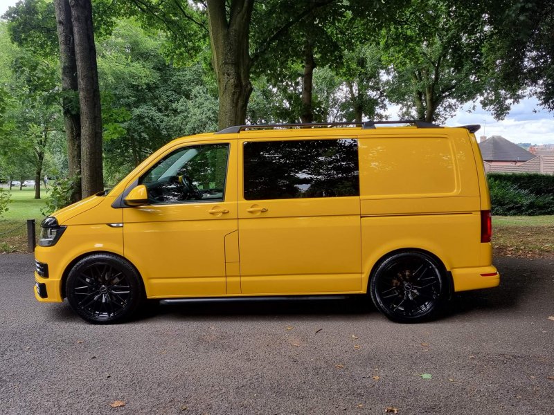 VOLKSWAGEN TRANSPORTER