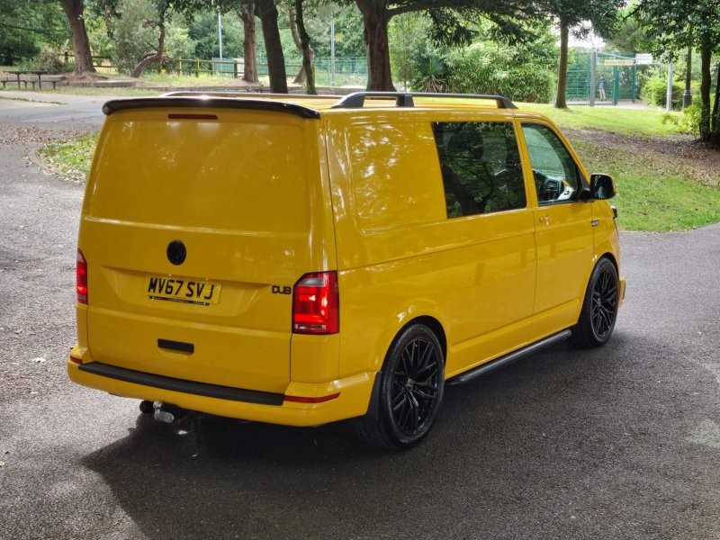 VOLKSWAGEN TRANSPORTER