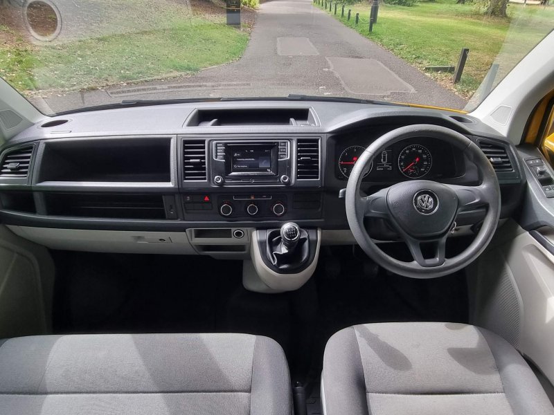 VOLKSWAGEN TRANSPORTER