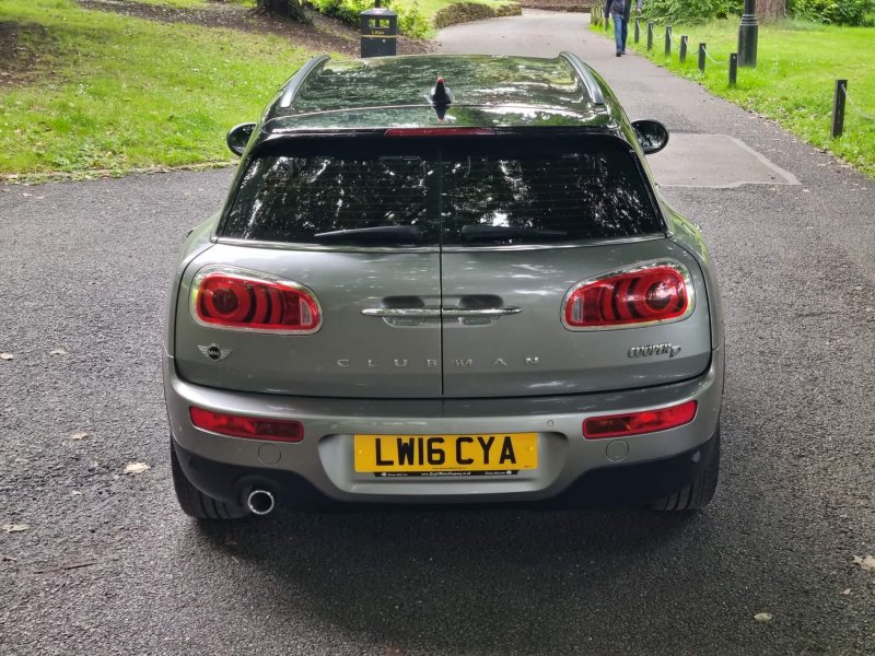 MINI CLUBMAN