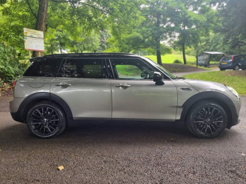 MINI CLUBMAN