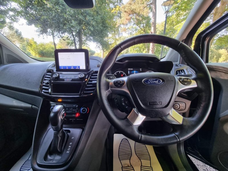 FORD TRANSIT CONNECT