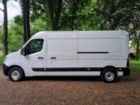 NISSAN NV400
