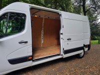 NISSAN NV400