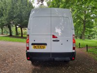 NISSAN NV400