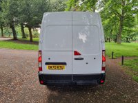 NISSAN NV400