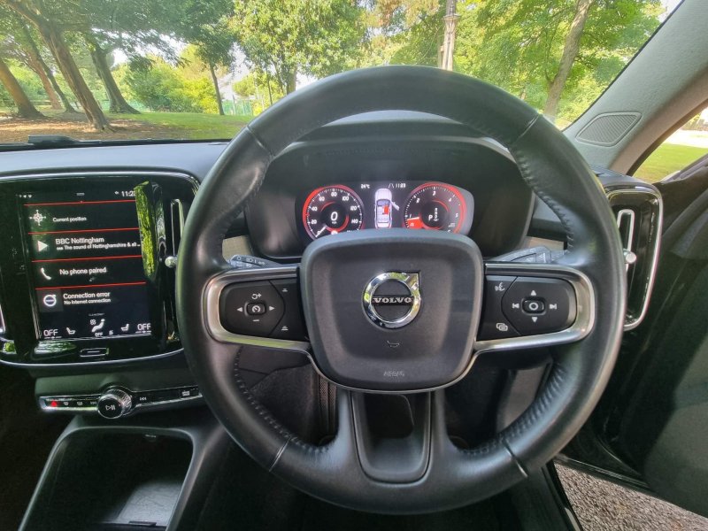 VOLVO XC40