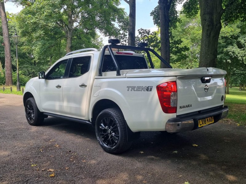NISSAN NAVARA