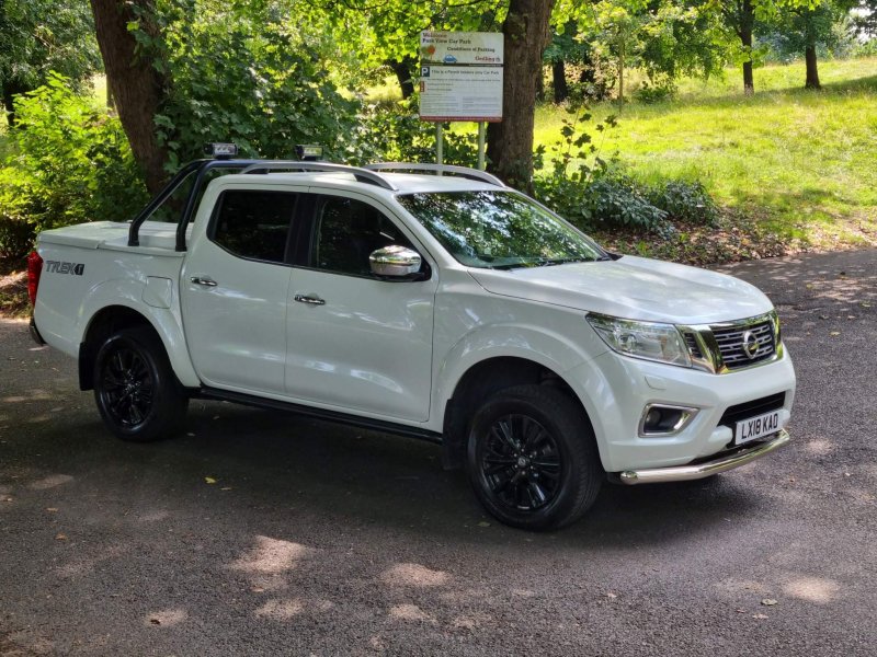 NISSAN NAVARA