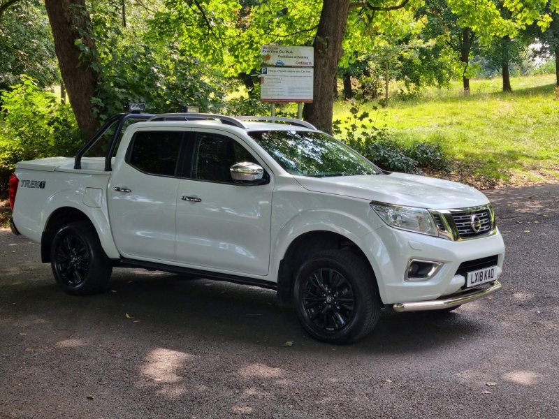 NISSAN NAVARA