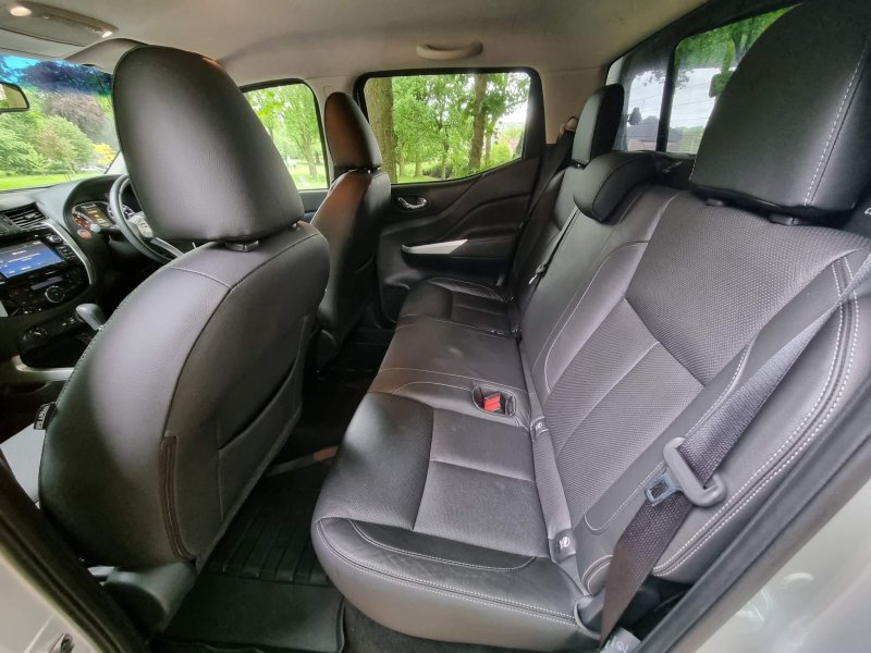 NISSAN NAVARA