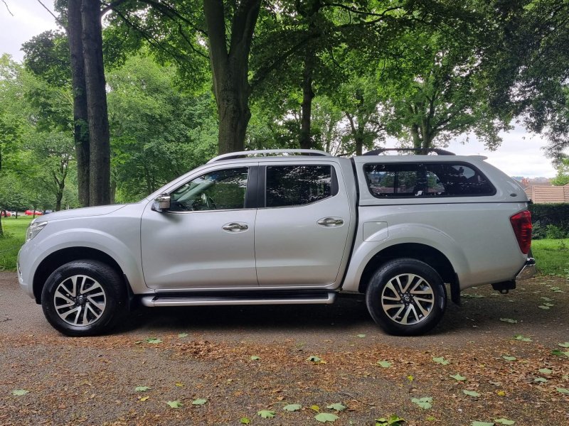 NISSAN NAVARA