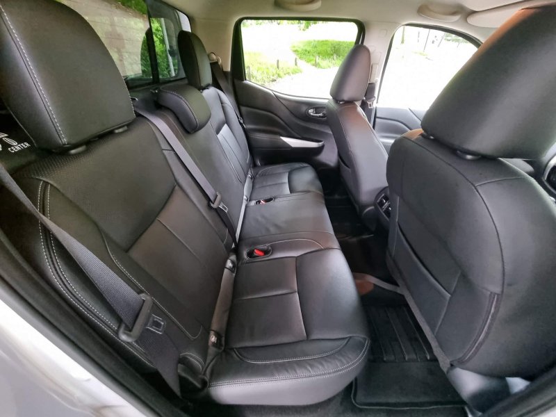 NISSAN NAVARA