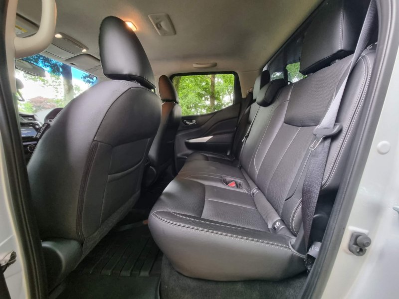 NISSAN NAVARA