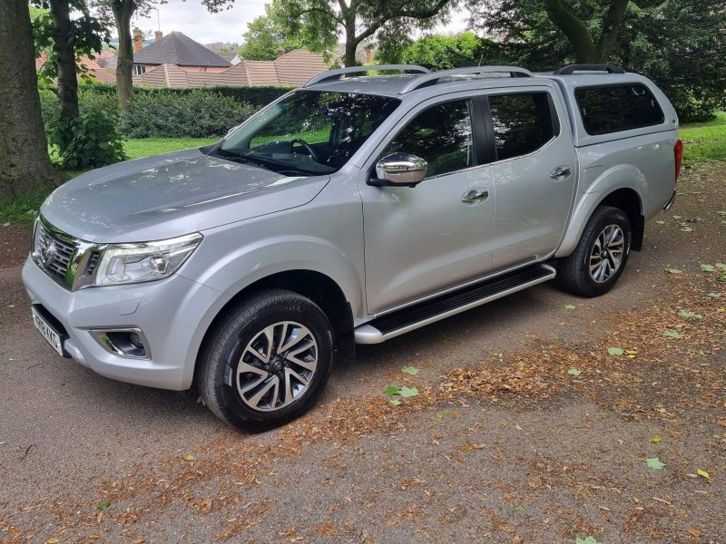 NISSAN NAVARA