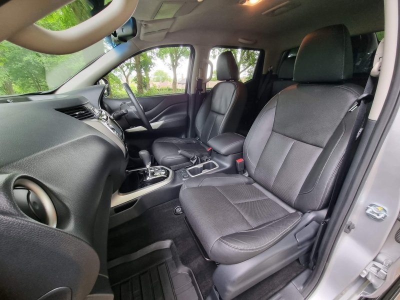 NISSAN NAVARA