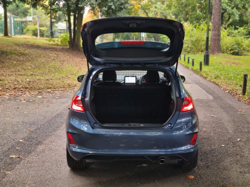 FORD FIESTA VAN