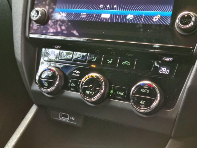 SKODA OCTAVIA
