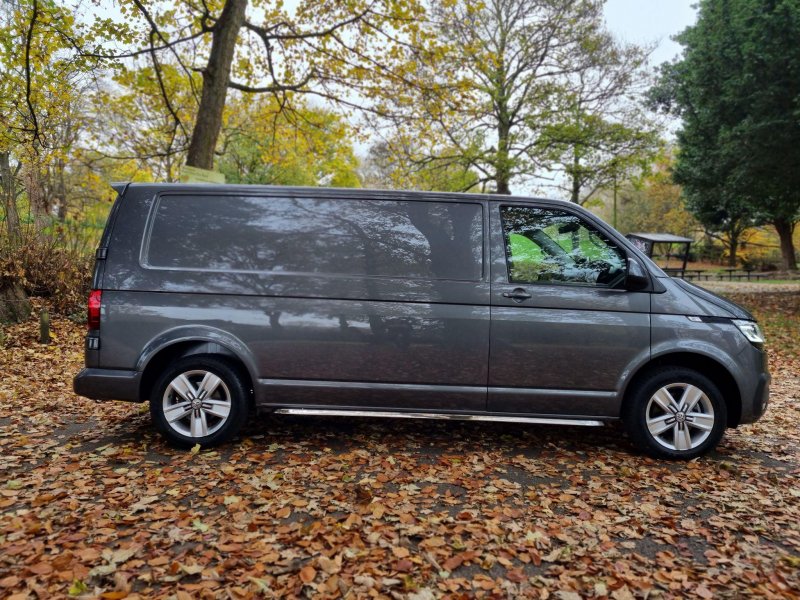 VOLKSWAGEN TRANSPORTER