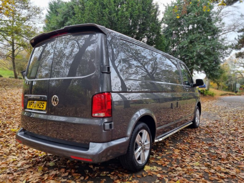 VOLKSWAGEN TRANSPORTER