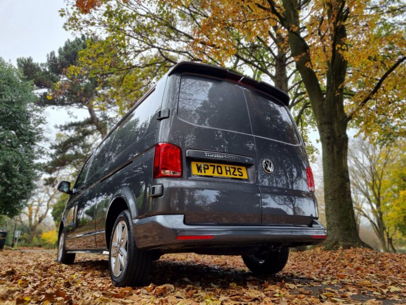 VOLKSWAGEN TRANSPORTER
