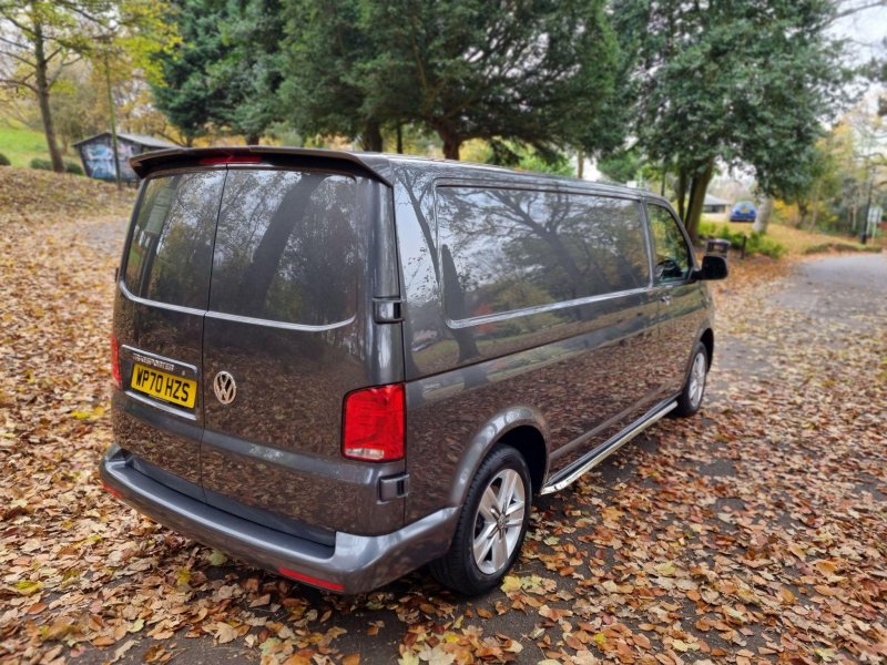 VOLKSWAGEN TRANSPORTER