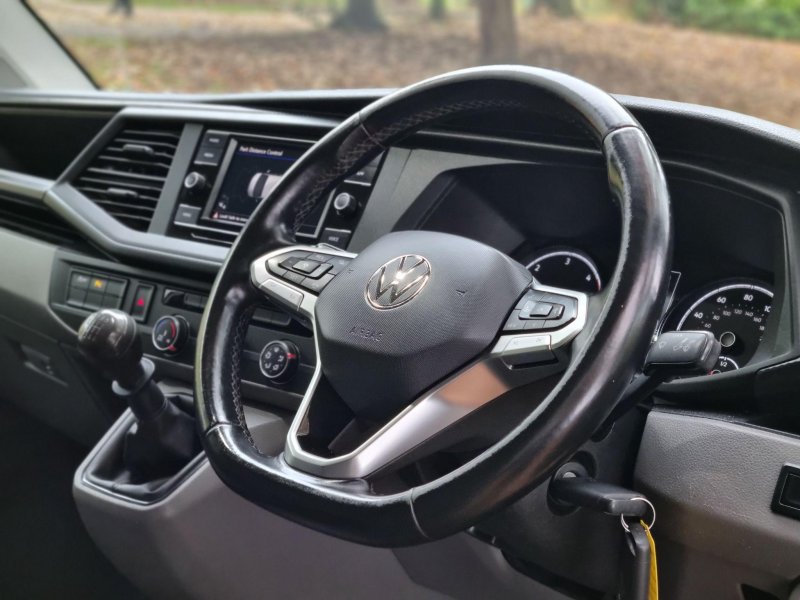VOLKSWAGEN TRANSPORTER