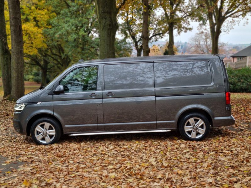VOLKSWAGEN TRANSPORTER