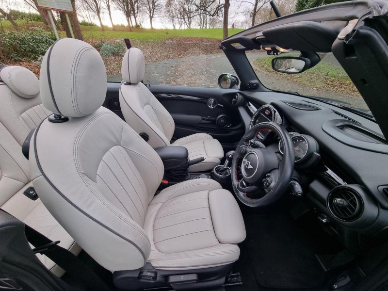 MINI CONVERTIBLE