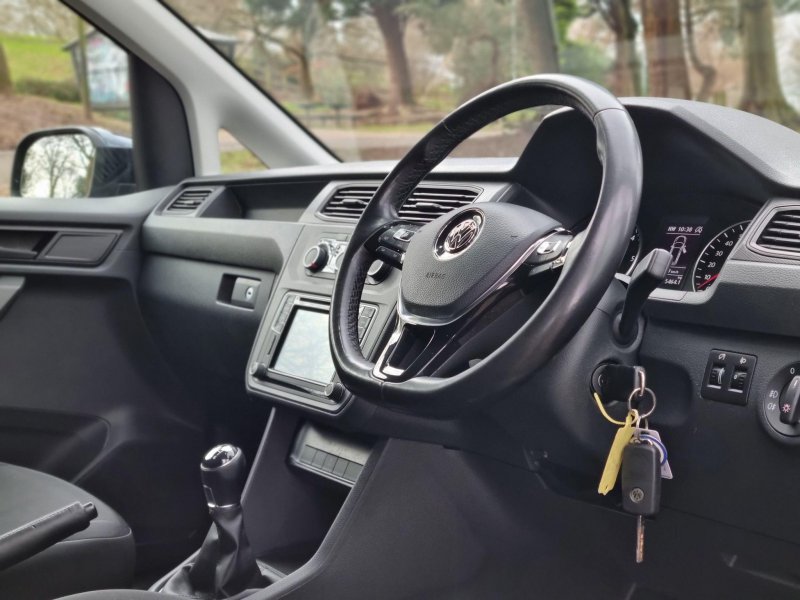 VOLKSWAGEN CADDY