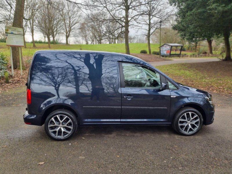 VOLKSWAGEN CADDY