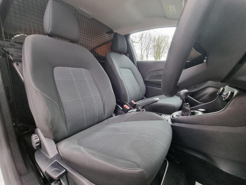 FORD FIESTA VAN