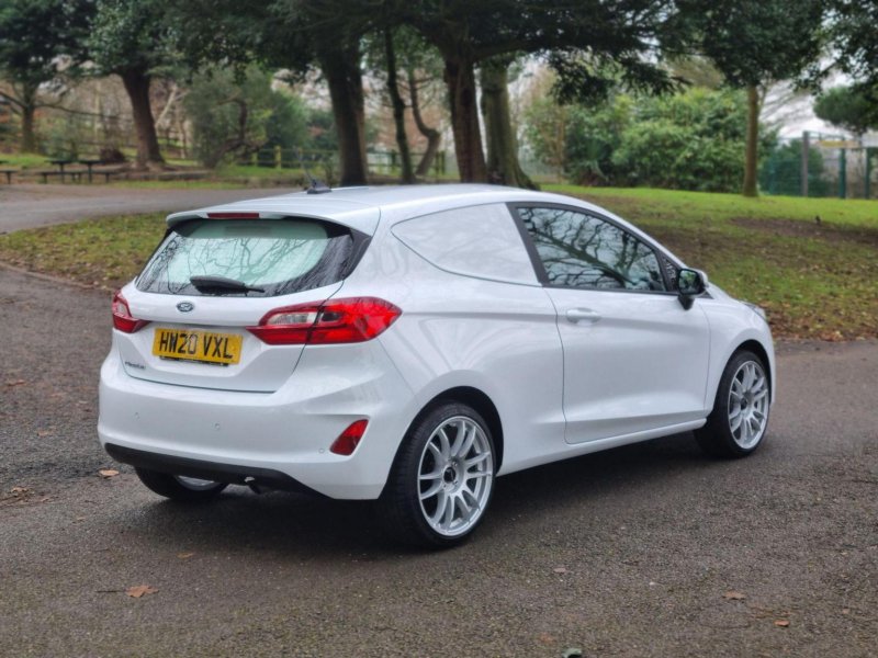 FORD FIESTA VAN