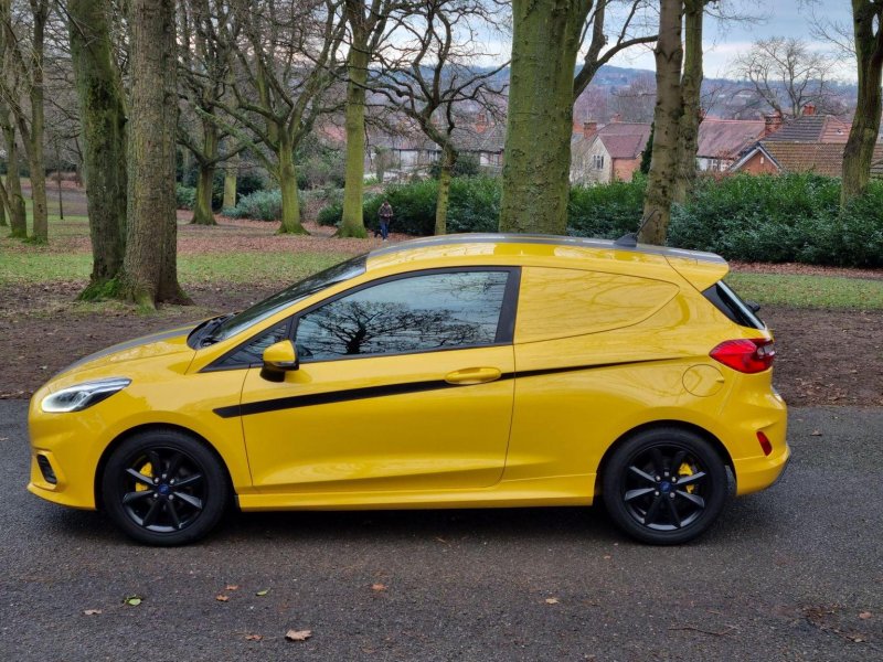 FORD FIESTA VAN