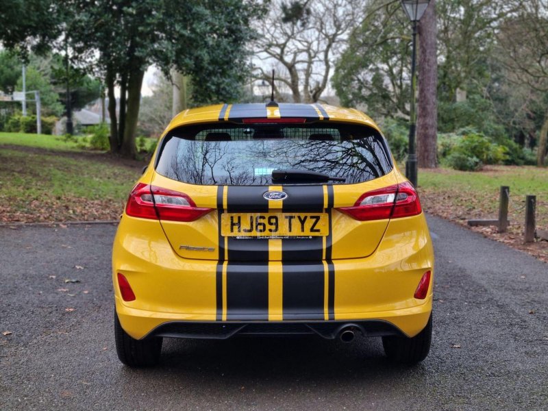 FORD FIESTA VAN