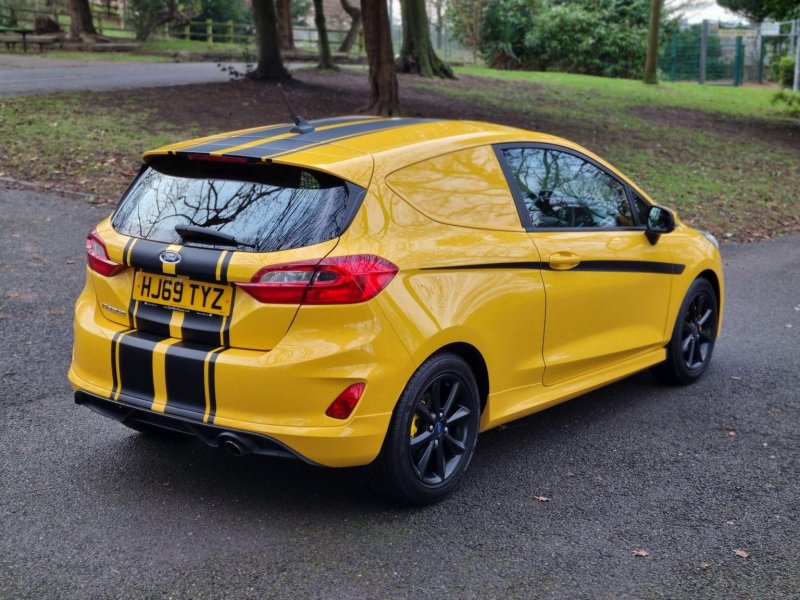 FORD FIESTA VAN