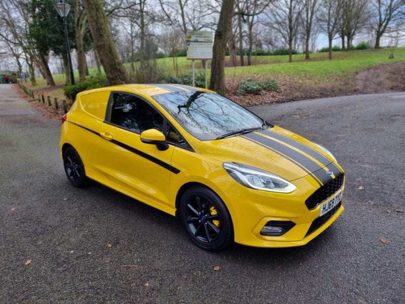 FORD FIESTA VAN