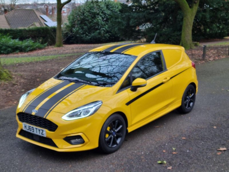 FORD FIESTA VAN