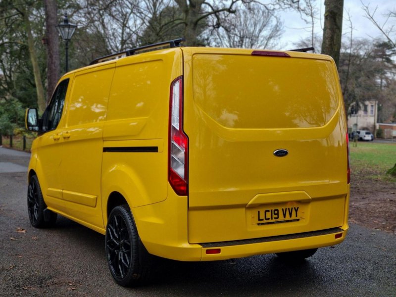 FORD TRANSIT CUSTOM
