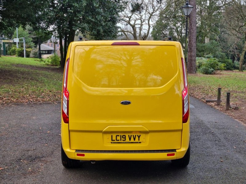 FORD TRANSIT CUSTOM