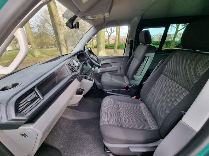 VOLKSWAGEN TRANSPORTER