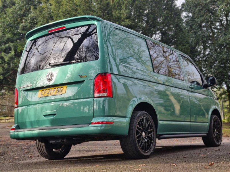 VOLKSWAGEN TRANSPORTER