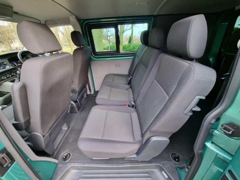 VOLKSWAGEN TRANSPORTER